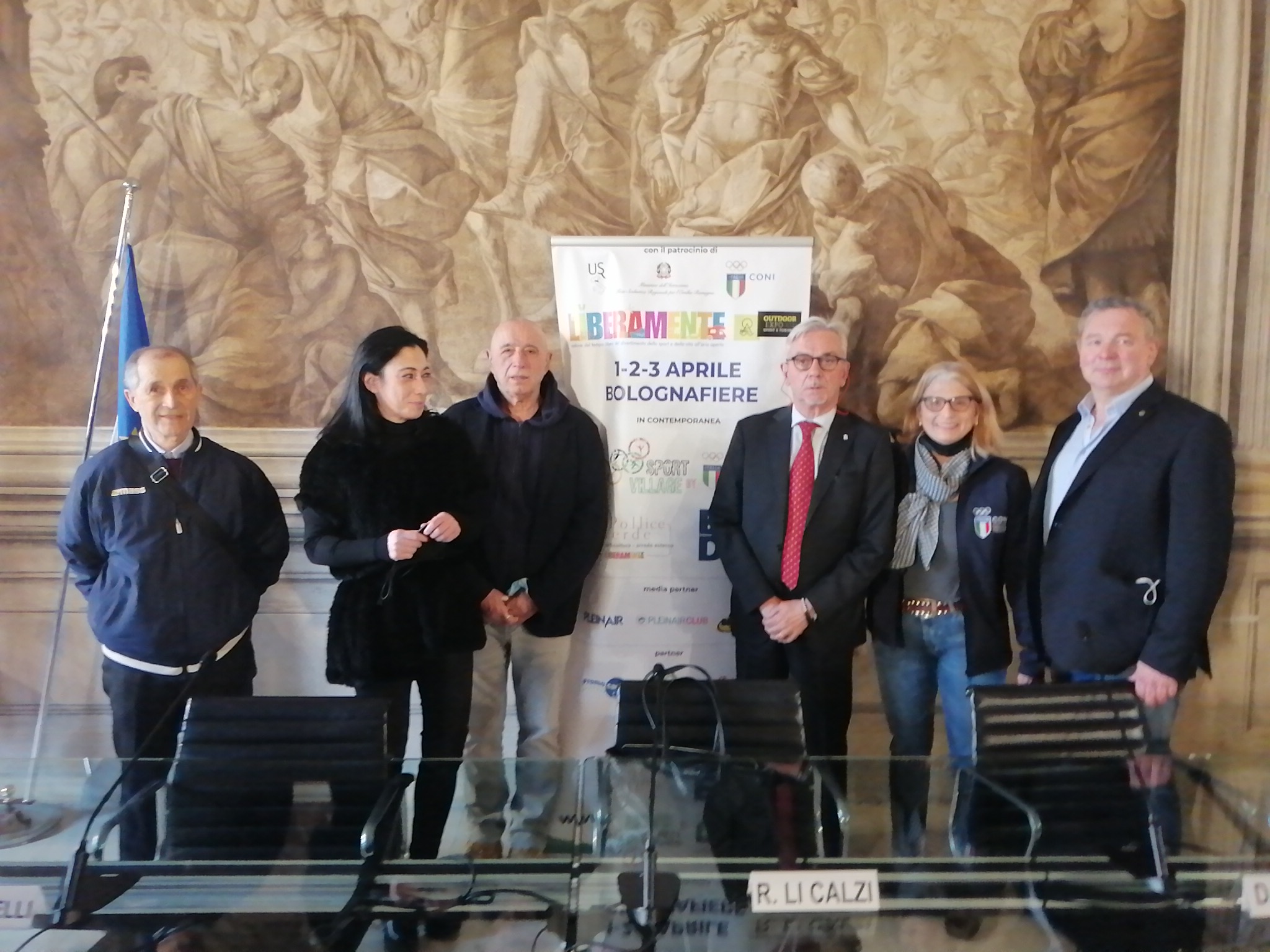 Liberamente Il presidente Dondi con alcuni presidenti di Federazioni Sportive