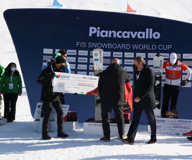 Brandolin podio snowboard PIancavallo 2022