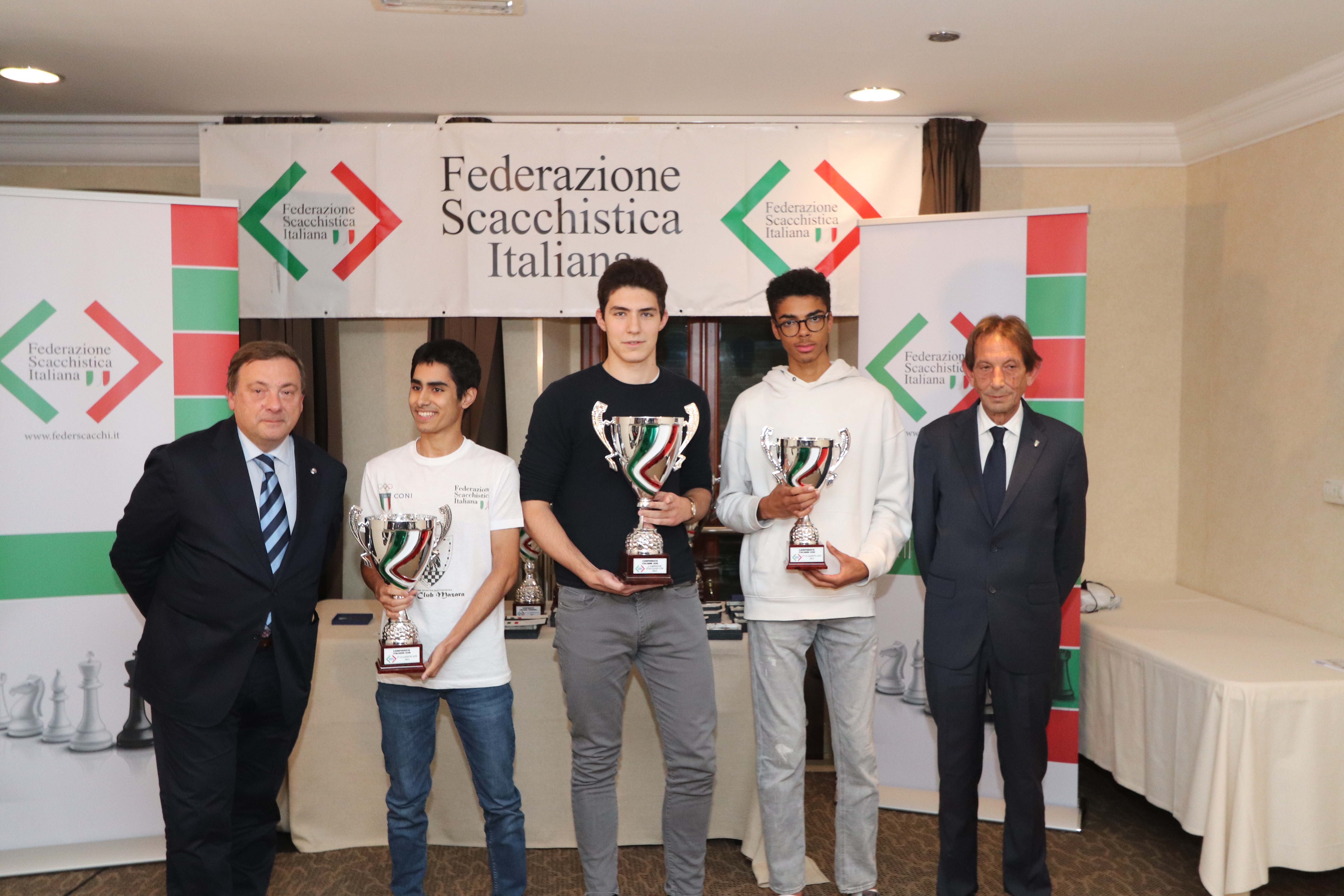 Fotografie premiazione scacchi 2022 1