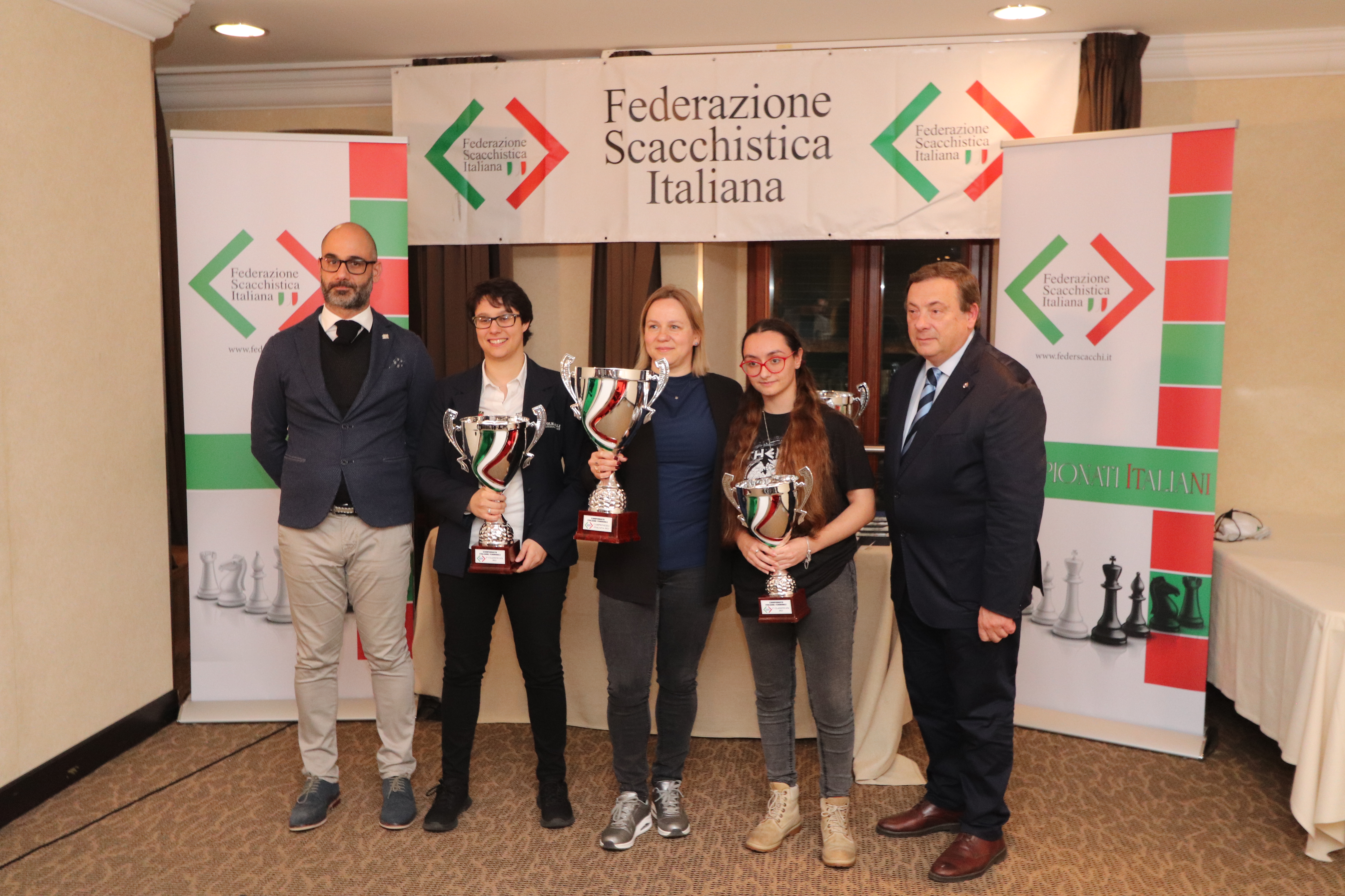 Fotografie premiazione scacchi 2022 2